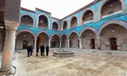 18. Yüzyıla İlişkin Havuz, 800 Yıllık Gök Medrese’nin Yapısına Uygun Olarak Yerleştirildi