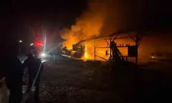 Dursunbey’de Kereste Deposunda Yangın