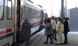 Kars’tan Erzurum’a ’Dolu Dolu’ Tren Seyahati