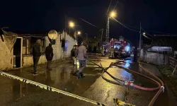 Sultangazi’de Gecekondudaki Yangın İş Yerine Sıçradı