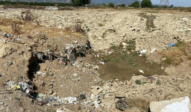 Açık çöp döküm sahaları ve hurdalıklarda mikroplastik kirliliği araştırıldı