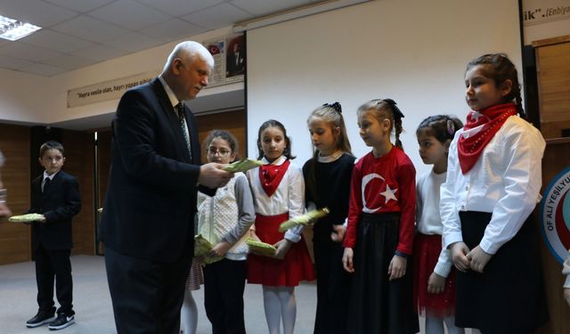 Of’ta, İstiklal Marşı’nı güzel okuma yarışması düzenlendi