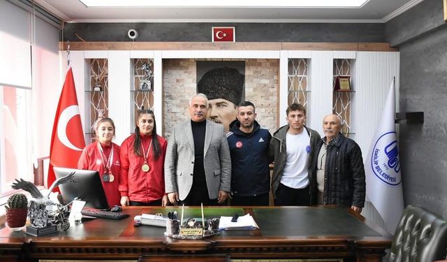 Başkan Çizikci Başarılı Sporcuları Ağırladı