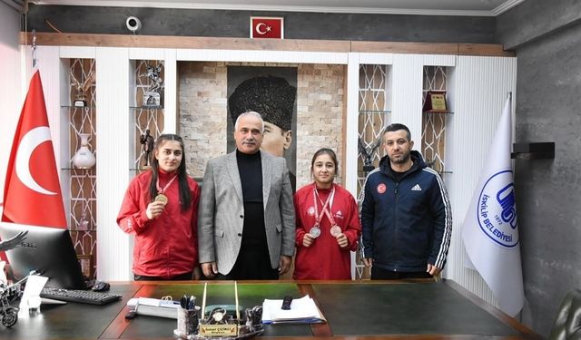 Başkan Çizikci, Şampiyon Kardeşleri Konuk Etti