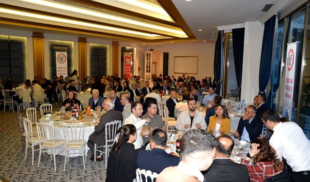 Çorum’da Eczacılar İftarda Bir Araya Geldi