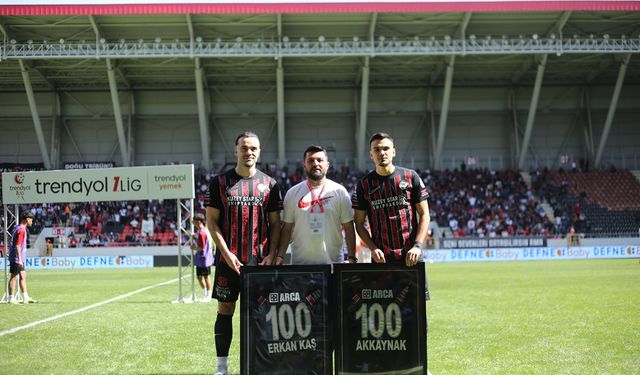 Erkan ve Atakan’a Dalya Hediyesi