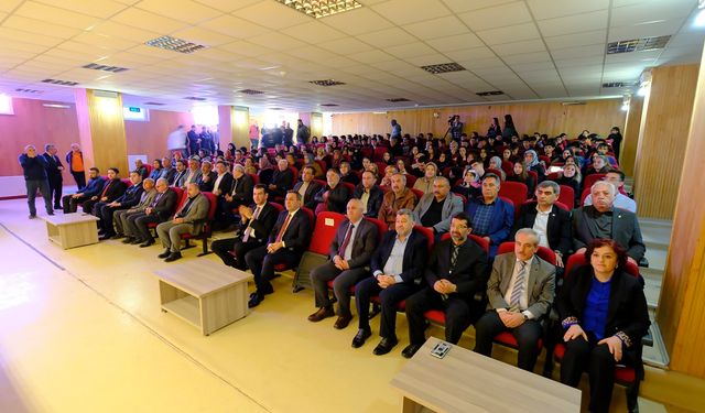 Madde Bağımlılığına Tiyatroyla Dikkat Çektiler