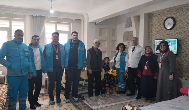 Ulu Çınara Sürpriz Ziyaret