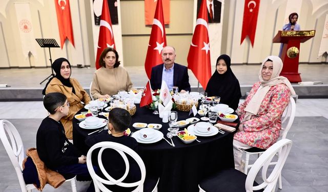 Vali Çalgan: Sizler Bizim Geleceğimizsiniz