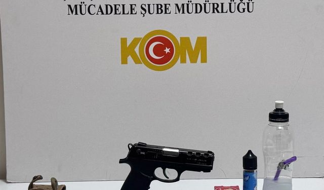 Samsun'da ruhsatsız silah, mühimmat ve uyuşturucu ele geçirildi
