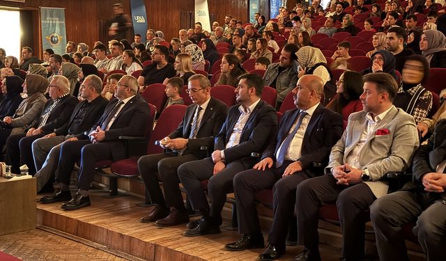 Bilgi ve Kültür Yarışması İçin Ödül Töreni Yapıldı