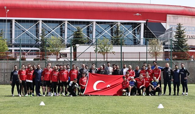 Çorum FK’ye 23 Nisan Ziyareti