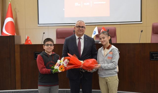 Öğrencilere ‘Milli Egemenlik ve Demokrasi’ Anlatıldı