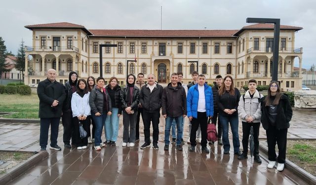 Önce Gezdiler Sonra Anlattılar