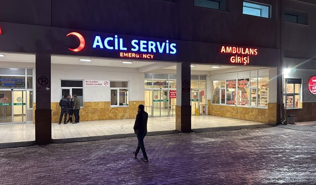 SİVAS - 53 üniversite öğrencisi gıda zehirlenmesi şüphesiyle hastaneye başvurdu