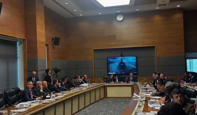‘Ülkenin Parası Yok Muydu Ki Tank Palet Fabrikası Katarlılara Satıldı?"