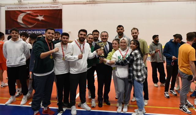 100. Yılı Spor Etkinlikleriyle Kutladılar