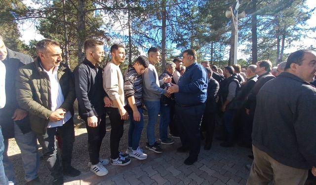 İskeleden Düşerek Ölen İnşaat İşçisi Toprağa Verildi