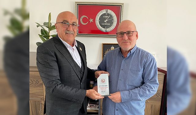 Şehit Ailelerinden İrfan Yaşar’a Teşekkür Plaketi