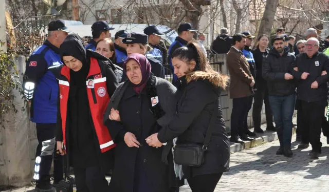 Şehit Polis Memuru Onur Tatlı, Isparta’da Son Seyahatine Uğurlandı