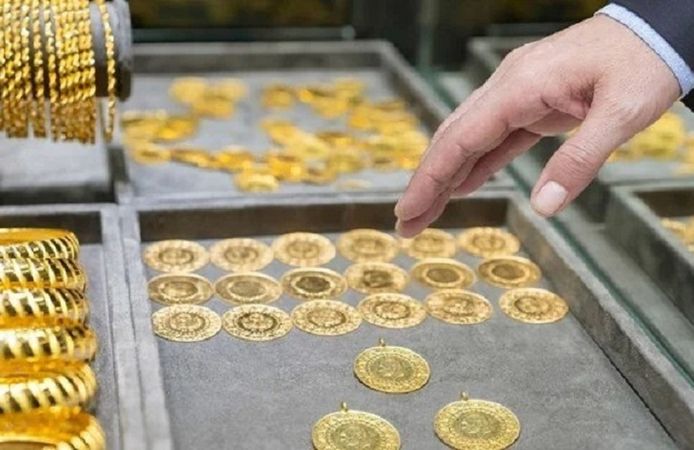 Elinde olan bayram edecek: Bu altın çeyrek ve gramdan daha fazla kazandırıyor