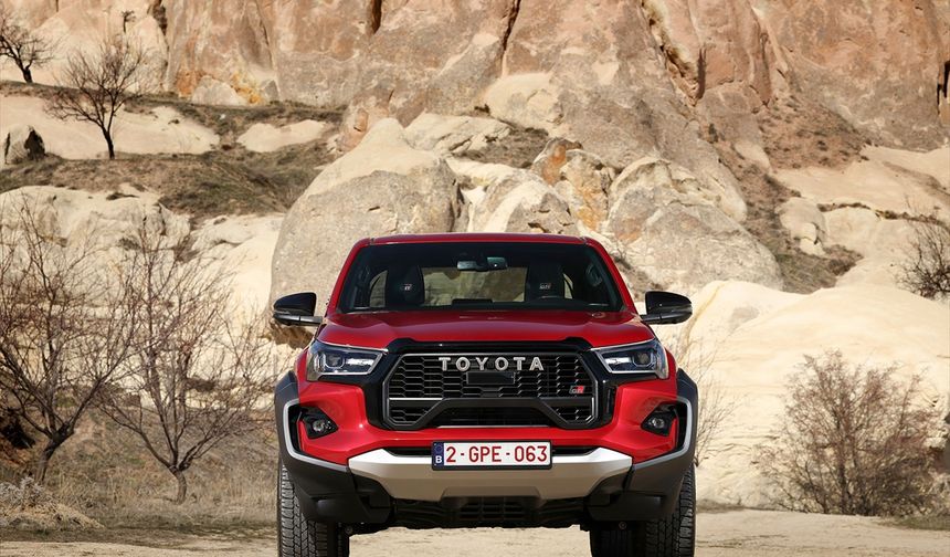 Toyota Hilux GR SPORT Kapadokya'da tanıtıldı