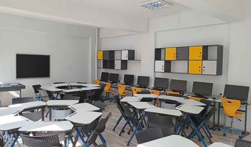Okulların Teknolojik Altyapısı Yenileniyor