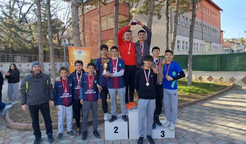 Okul Sporları Oryantiring İl Birinciliği Bayat'ta Yapıldı