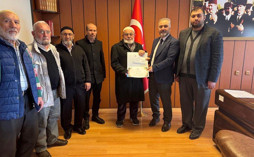 Orhan Gazi Camii Cemaatinden Anlamlı Bağış