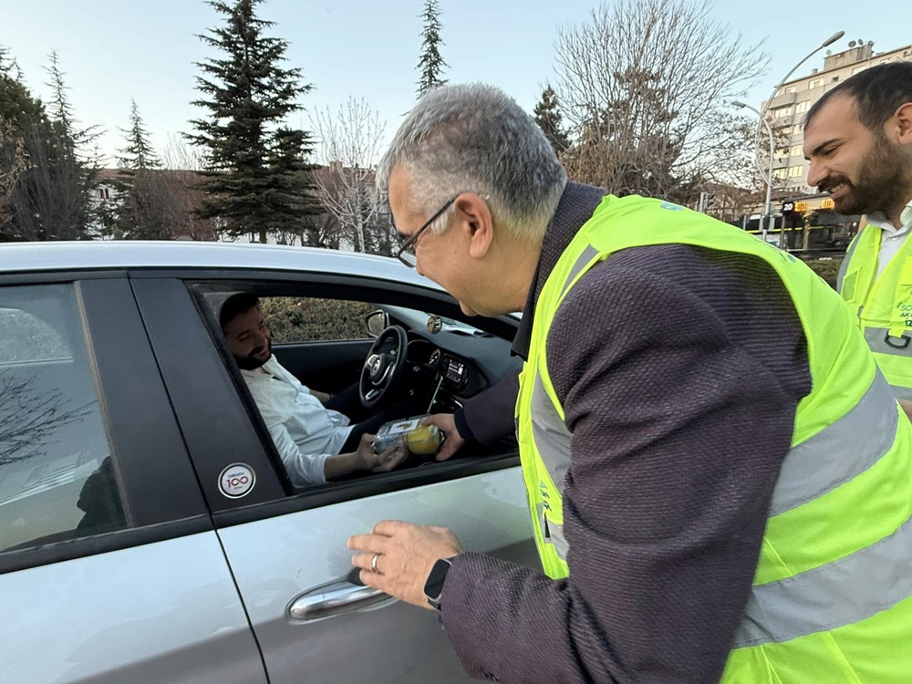 Ak Partililer, Iftara Beş Kala Vatandaşlarla (4)