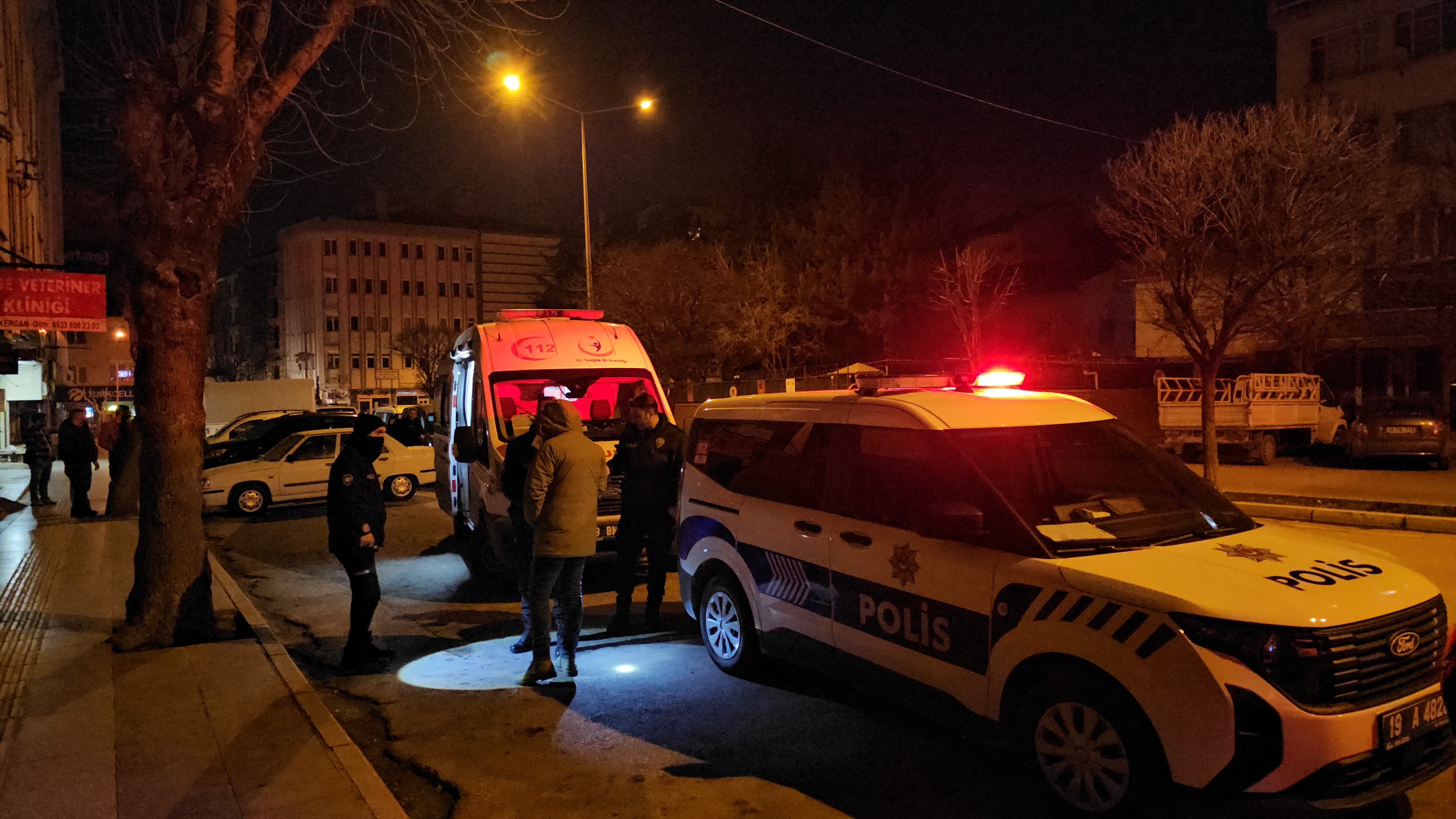Arkadaşıyla Konuşmaya Gitti, Gözünü Hastanede Açtı (3)