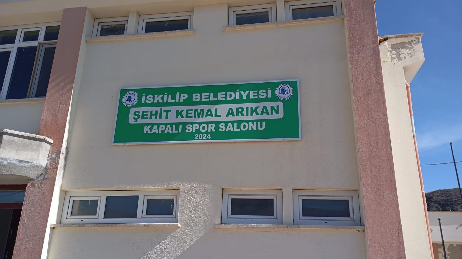 Şehit Diplomatın Ismi Spor Salonuna Verildi (1)