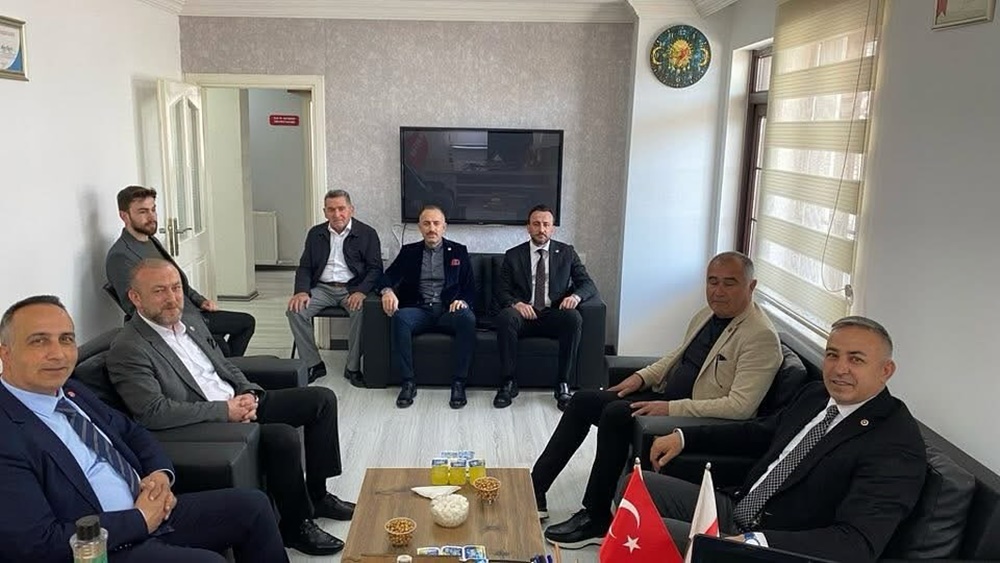 Chp’lilerden Siyasi Parti Ziyaretleri (4)
