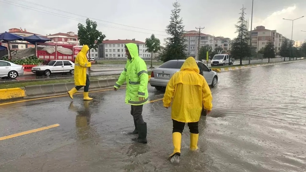 Çorum Için Yoğun Sağanak Yağış Uyarısı (2)