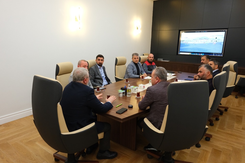 Çorum’da 2 Semt Pazarının Üstü Kapatılıyor (2)