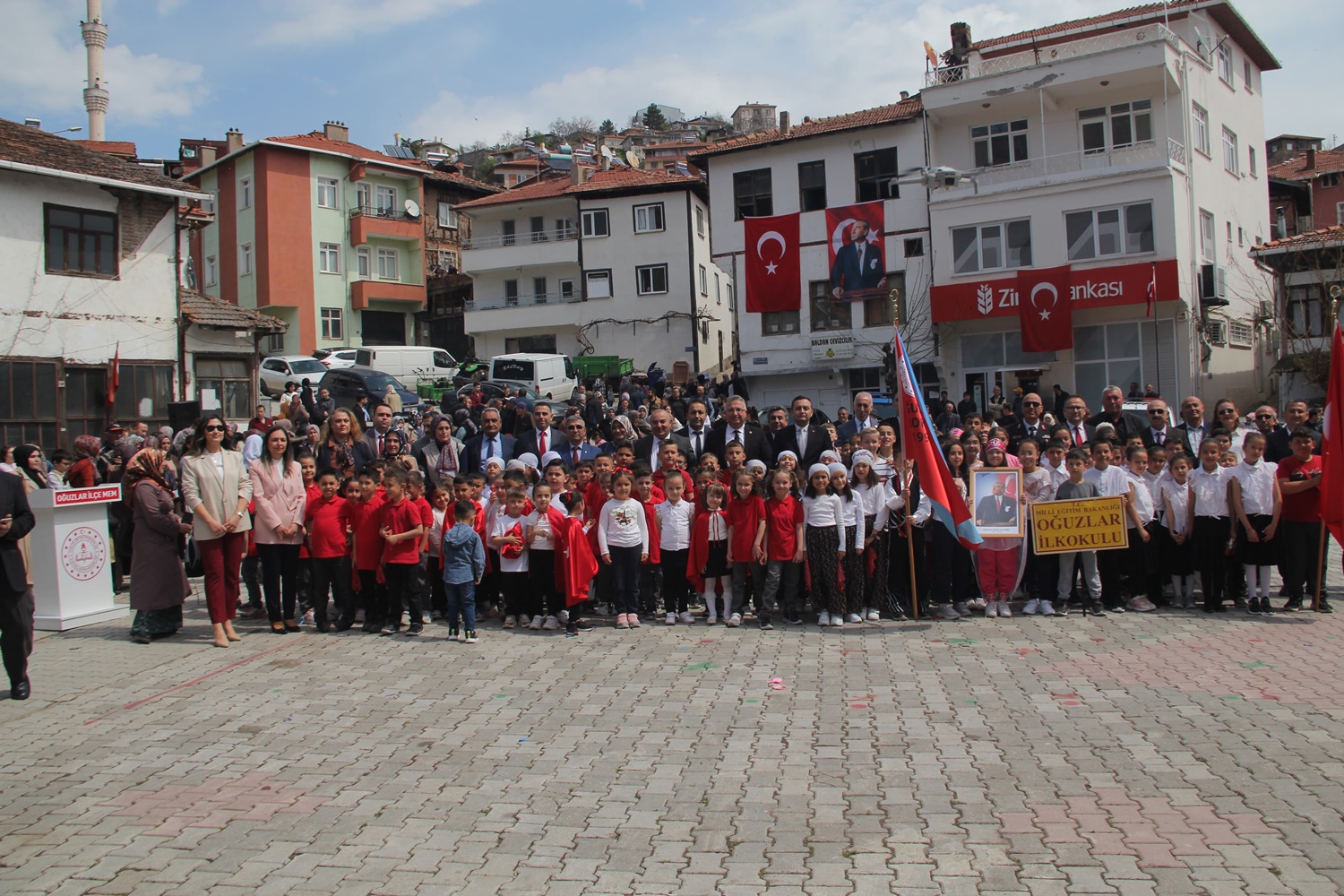 İlçelerde 23 Nisan Kutlamaları (1)