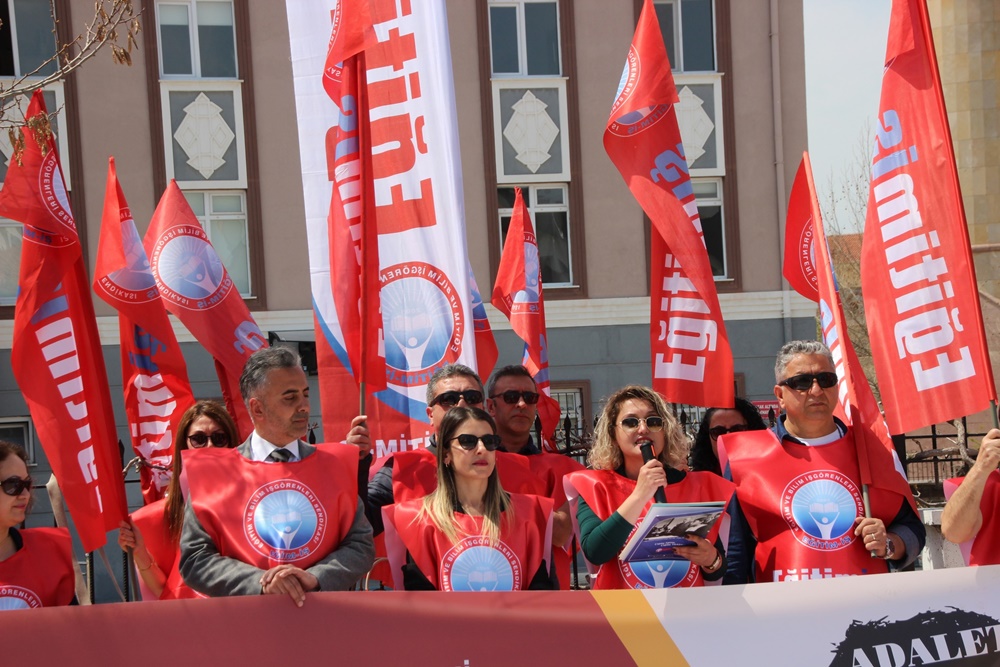 Öğrenciler Okula Kilitlendi’ Iddiası Yargıya Taşındı (3)