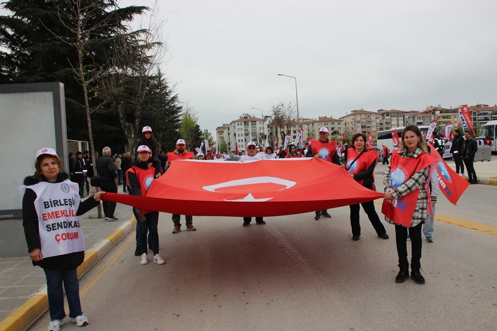 1 Mayıs’ı Ayrı Kutladılar (6)