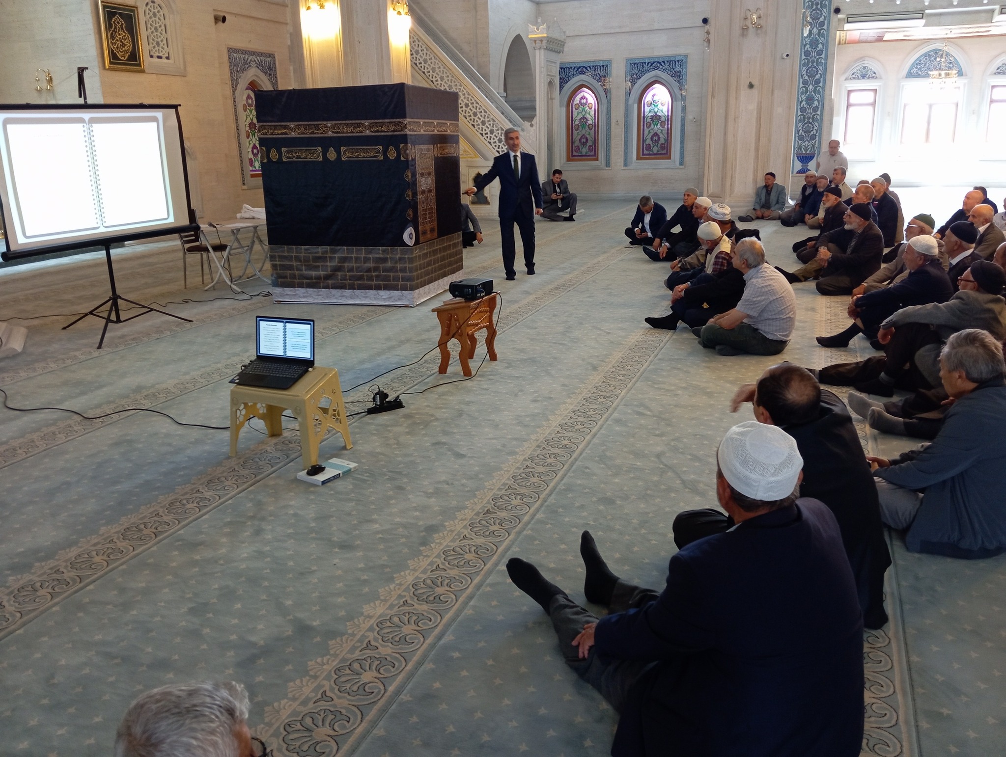Hacı Adayları Bilgilendiriliyor (5)